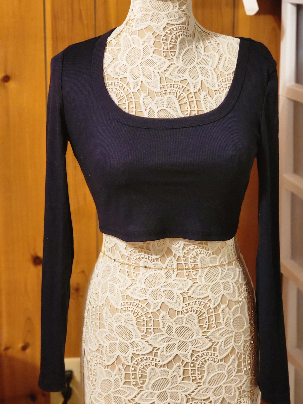 Navy Blue Ribbed Knit Scoop Neck Long Sleeve Crop Top